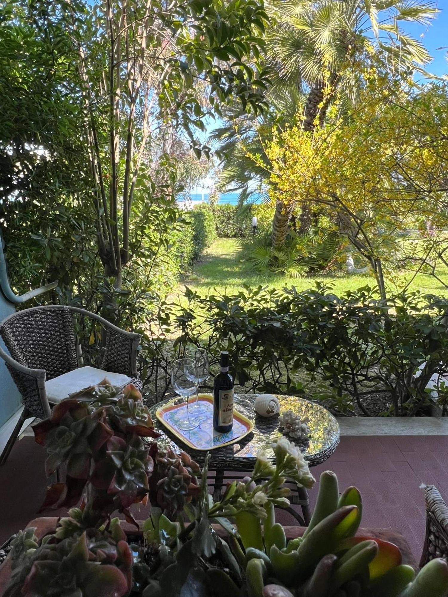 B&B I Versi Del Mare Roseto Degli Abruzzi Buitenkant foto